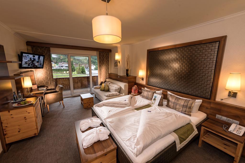 Hotel Andy 4 Sterne Superior Jerzens Luaran gambar